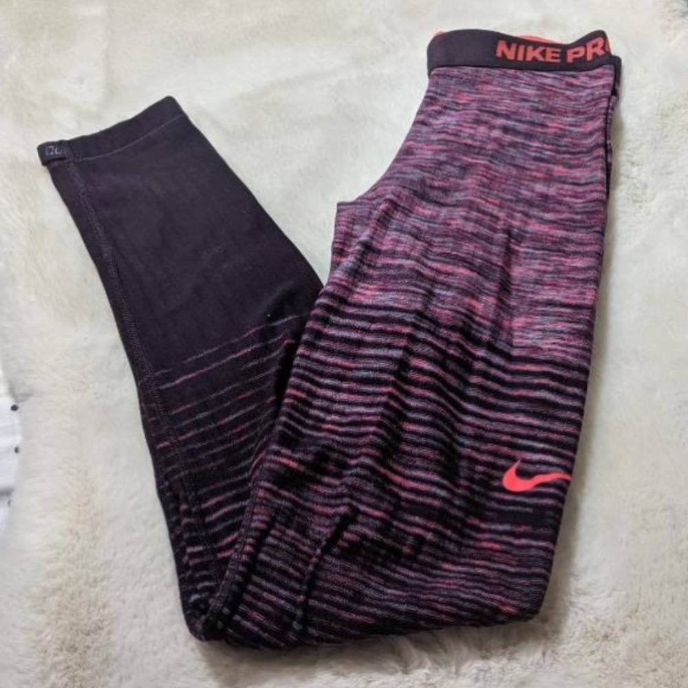 NIKEPRO HYPERWARM
